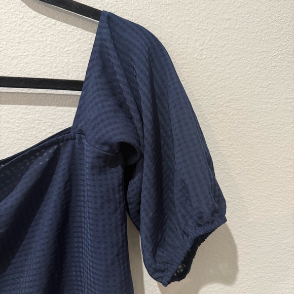 BCBGeneration Navy One-Shoulder Bow Top – Size M - Picture 2 of 5